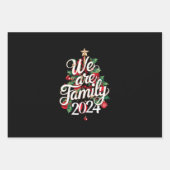 Wij zijn familie kerst 2024 bijpassende pyjama inpakpapier vel (Voorkant)