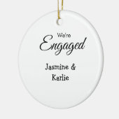 Wij zijn verloofd koppel naam romantisch stijlvol keramisch ornament (Links)