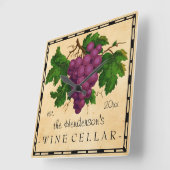 Wijn Cellar met Grafiek  Gepersonaliseerde Naam Vierkante Klok (Hoek)