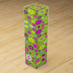 Wijn Gift Box Floral Wijn<br><div class="desc">Wine Gift Box Iets voor iedereen biedt aangepaste, gepersonaliseerde cadeaudoos voor wijn, speciaal voor dat speciale moment met je geliefden. Deze unieke cadeaudoos zal indruk maken op je vrienden en familie. Terwijl u hier reeds bent, kunt u andere verwante badkamerartikelen zoals douchegordiners, zeepdispensers, badmatten, badsets, kleurrijke kindergordijnen, badweegschalen, mannen douchegordijnen,...</div>