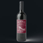 Wijn Peacock Vlaams Wijnlabel Wijn Etiket<br><div class="desc">Pas een uniek wijnetiket aan voor uw trouwreceptie met een Wine Peacock Flourish Wedding Wine Label. Het ontwerp van het Wijnlabel is voorzien van een elegante pauw, aangepast aan de bloei. Pas de bruidegom en de bruidnamen aan samen met de trouwdatum. Extra trouwbenodigdheden zijn ook beschikbaar bij dit ontwerp.</div>