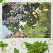 Wijndruiven op keukenhanddoeken voor wijn (Gevouwen)