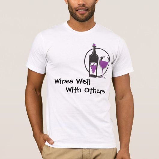 Wijnen goed met anderen t-shirt (Voorkant)
