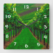 wijngaarden vierkante klok (Voorkant)