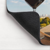 Wijnglas met brieskaas op Eiffeltoren Muismat (Hoek)