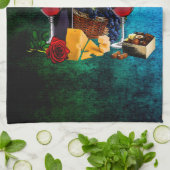 Wijnglazen, flesjes, druiven, kaas, chocolade theedoek (Gevouwen)