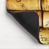 Wijnkurken op wijngaarden muismat (Hoek)