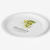 Wijnproeven met witte druiven papieren bordje (Gekanteld)