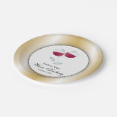 Wijnproeverij met glas rode wijn papieren bordje (Gekanteld)