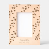 Wijnstokken en bladeren met naam en datum gegraveerde lijstjes (Voorkant)