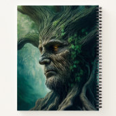 Wijze gezicht in oude boom mystiek bos notitieboek (Achterkant)