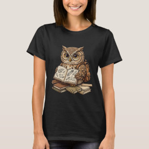 Wijze Uil Student Leest Natuurboek T-shirt