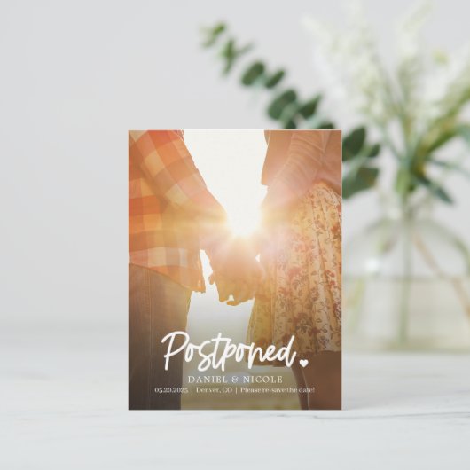 Wijzig de datum in de bewerkbare hartkleur briefkaart (Staand voorkant)