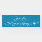 Wil je me trouwen? White Script, Deep Sky Blue Spandoek (Horizontaal)