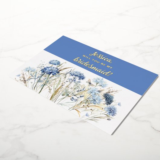 Wil je mijn bruidsmeisje Dusty Blue Wildflower zij Folie Uitnodiging (Gedraaid)