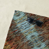 Wild Abstract Patroon Aqua Bruin en Sinaasappel Strandlaken (In situ)