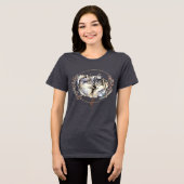 Wild Affection – Wolves in Love Illustration Tri-Blend Shirt (Voorkant volledig)