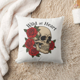 Wild at Heart Gotische Schedel met Rode Rozen Kussen
