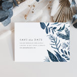 Wild Azure Save the Date Kaart<br><div class="desc">Onze Wild Azure slaat de datumkaart op met je belangrijkste trouwgegevens (namen,  trouwdatum,  locatie en website) die zijn geaccentueerd door het winterfolium van de waterverf in ijzige tinten blauw. Een modern en elegant redt het datumontwerp dat een chic minimalist is die de botanische trend volgt.</div>