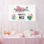 Wild Birthday Party Oerwoud Animals Kids Verjaarda Spandoek<br><div class="desc">Een kleurrijke wilde oerwoud dieren kinderen verjaardagsfeestje thema ontwerp. Een mooi wild dieren thema ontwerp dat kan worden aangepast aan uw details. Bijpassende safaridieren verjaardagsgunsten,  decor en geschenken. Perfect voor iedereen die houdt van wilde dieren,  tijgers,  leeuwen en luipaarden,  evenals unieke kleurrijke illustraties.</div>