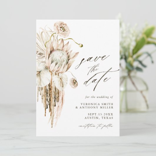 Wild Boho Protea Pampas Grass Floral Wedding Foto Save The Date (Staand voorkant)