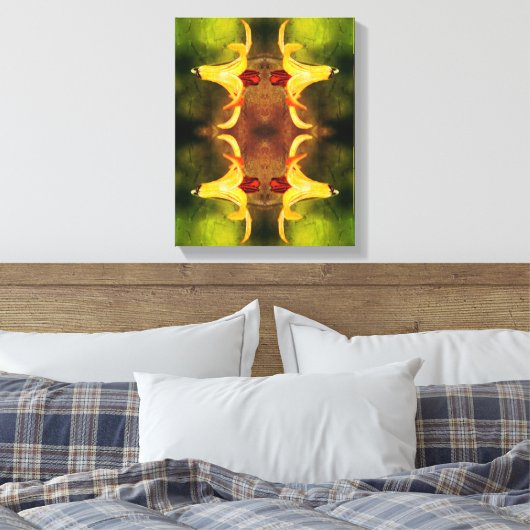 Wild Canada Lily en Insect Abstract Canvas Afdruk (Insitu (Slaapkamer))