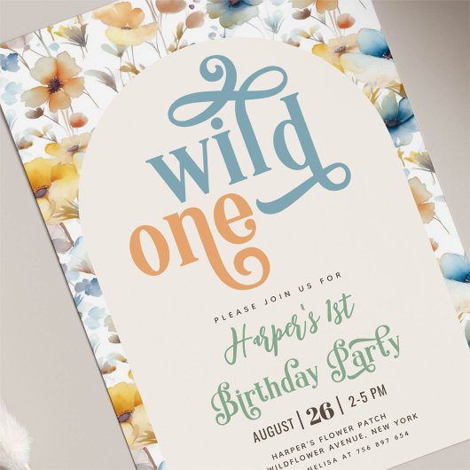 wild een blauwe gele wilde bloem 1e verjaardag kaart