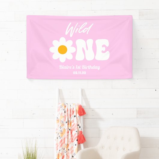 Wild Eén roze Witte Dagen Retro 1 eerste verjaarda Spandoek (Insitu)
