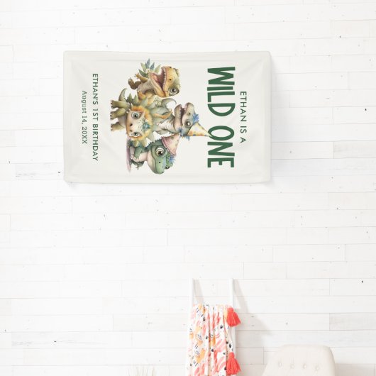 Wild Een Schattigee Dinosaurus Eerste Verjaardagsf Spandoek (Insitu)