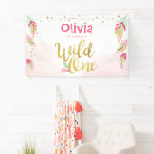 Wild een verjaardag banner veren gouden boho Triba (Insitu)