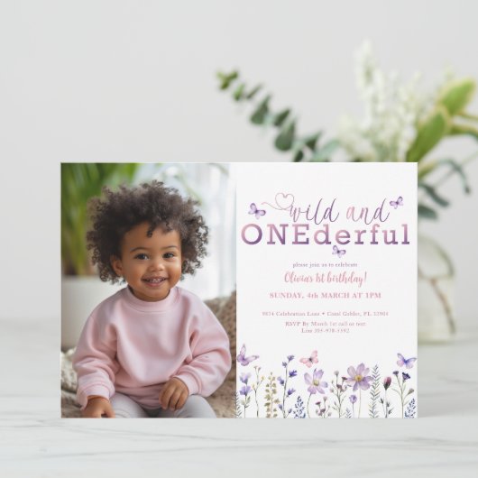 Wild en eenderful 1e verjaardag foto uitnodigen kaart (Staand voorkant)