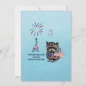 Wild en gratis 4 juli Raccoon Party Kaart (Achterkant)