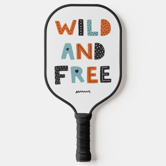 Wild en vrij | Doodle Letters Pickleball Paddle (Voorkant)