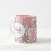 Wild Flowers Daisy, gepersonaliseerd met de naam F Tweekleurige Koffiemok (Voorkant links)