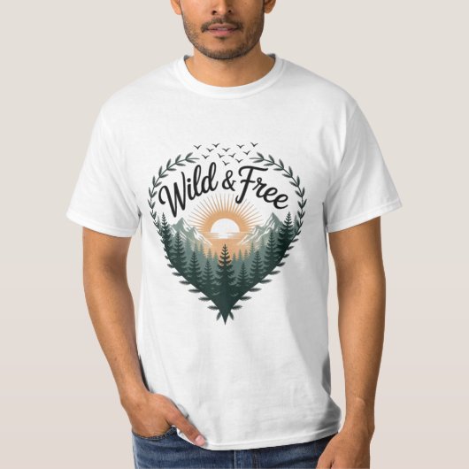 ☀️ Wild & Free – Zonsopkomst boven bos T-shirt (Voorkant)