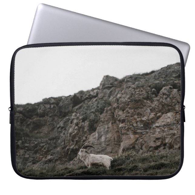 WILD GOAT LAPTOP SLEEVE (Voorkant)