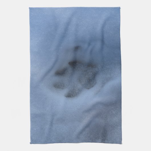 Wild Gray Wolf Paw Print in Winter Snow Theedoek (Verticaal)