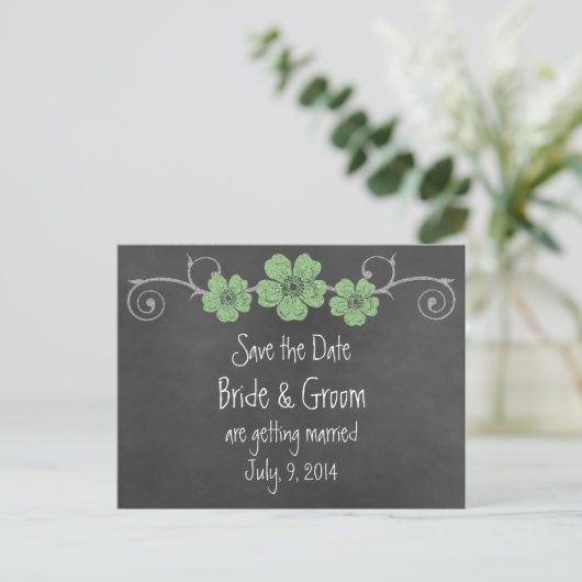Wild Green Rozen Chalkboard Save the Date Briefkaa Aankondigingskaart (Staand voorkant)