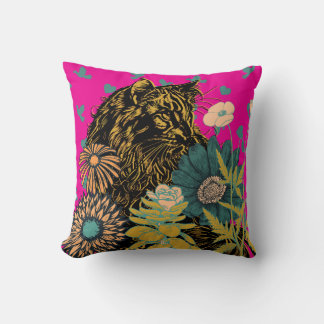 Wild Hearted Tiger Floral Sierkussen