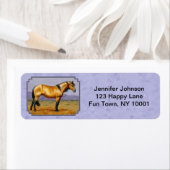 Wild Horse Buckskin Stallion Paars Etiket (Insitu)