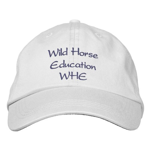 Wild Horse Education Geborduurde Pet (Voorkant)