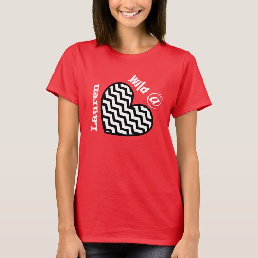 Wild in hart met aangepaste naam V011 T-shirt (Voorkant)
