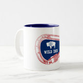 Wild Iris tijdens het beklimmen Carabiner Tweekleurige Koffiemok (Voorkant links)