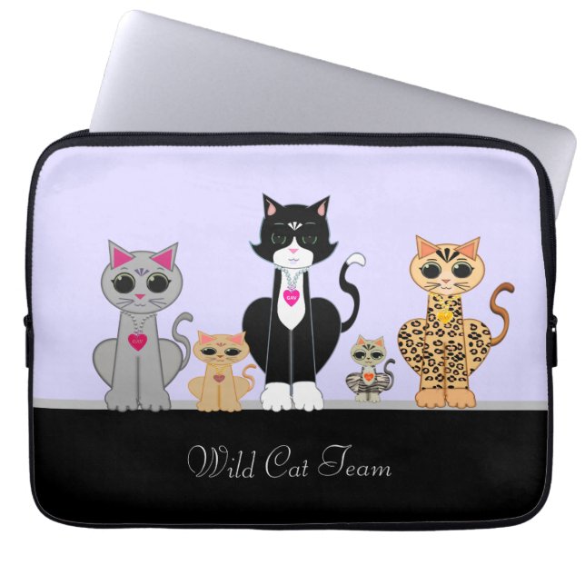 Wild Kitty Cat Team op Light Periwinkle & Black Laptop Sleeve (Voorkant)