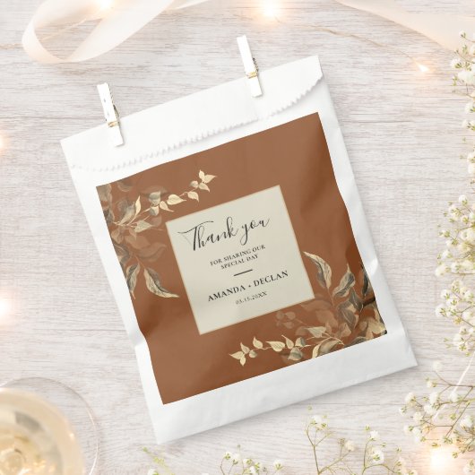 Wild Leaves Terra Cotta Bloemenbruiloft Bedankzakje (Geknipt)