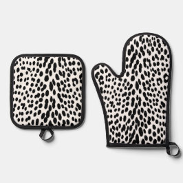 Wild Leopard Energy – Bold Animal Print Fashion Ovenwant & Pannenlap Set