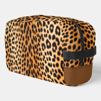 Wild Leopard Energy – Bold Animal Print Fashion Toilettasje