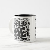 Wild Me Koe Black en White Tweekleurige Koffiemok (Voorkant links)
