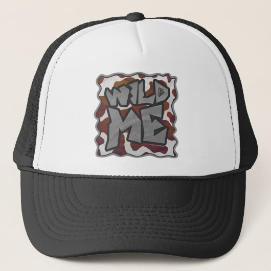 Wild me Koe Brown en White Print Trucker Pet (Voorkant)