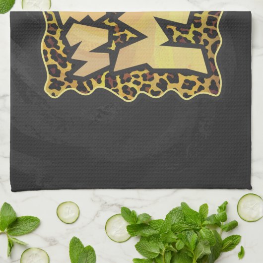 Wild me Leopard Brown and Yellow Print Theedoek (Gevouwen)